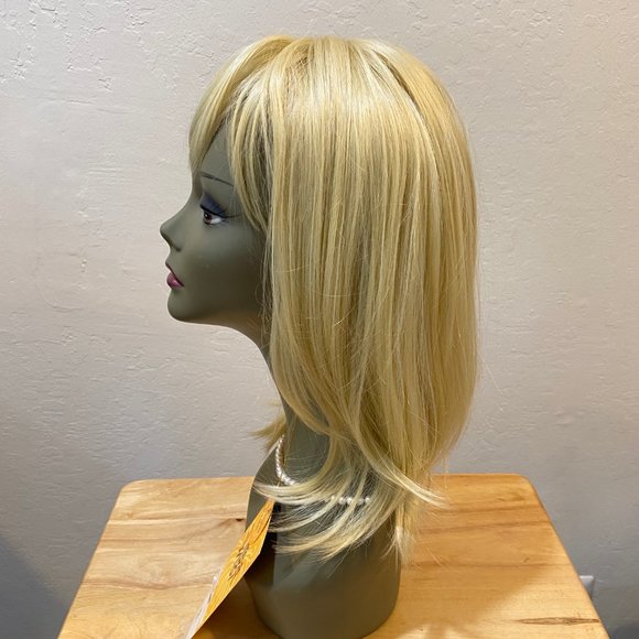 #95 IT'S A WIG - Picture 4 of 6